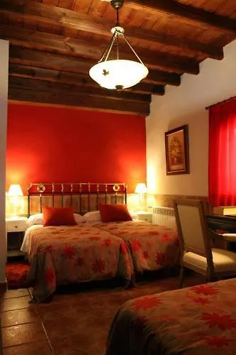 Douris Temple بيت ضيافة